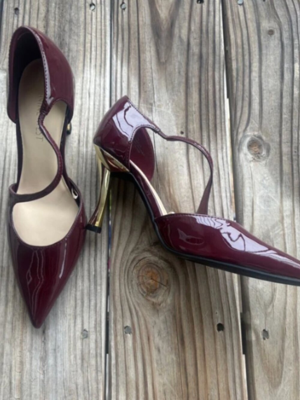 Nine West Burgundy Patent Pointed Toe Heels Gold Heel Size 8